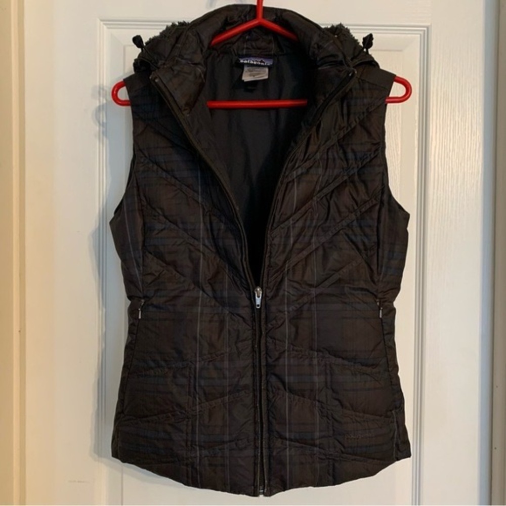 Patagonia Women’s Black Quilted Hooded Vest